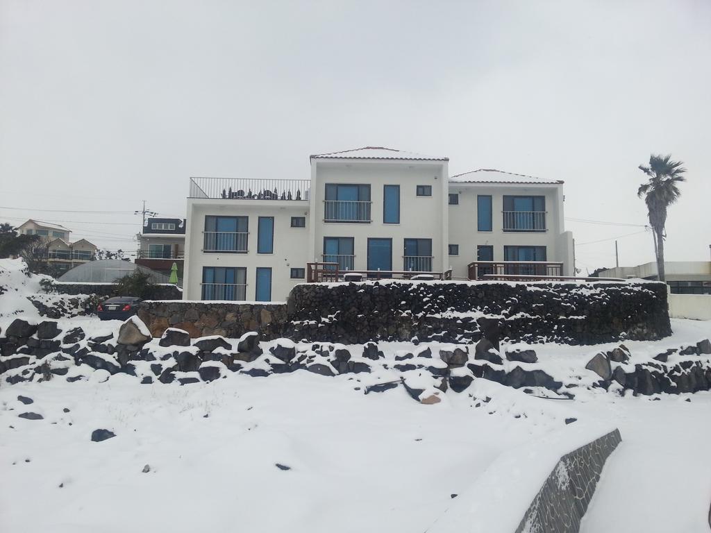 Jeju Amoje Villa Seogwipo Exteriör bild