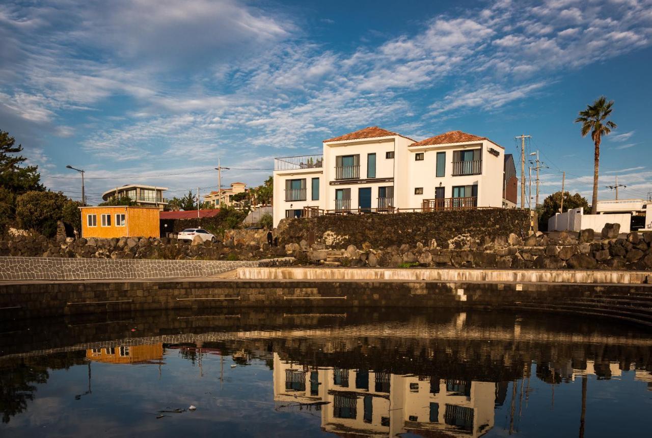 Jeju Amoje Villa Seogwipo Exteriör bild